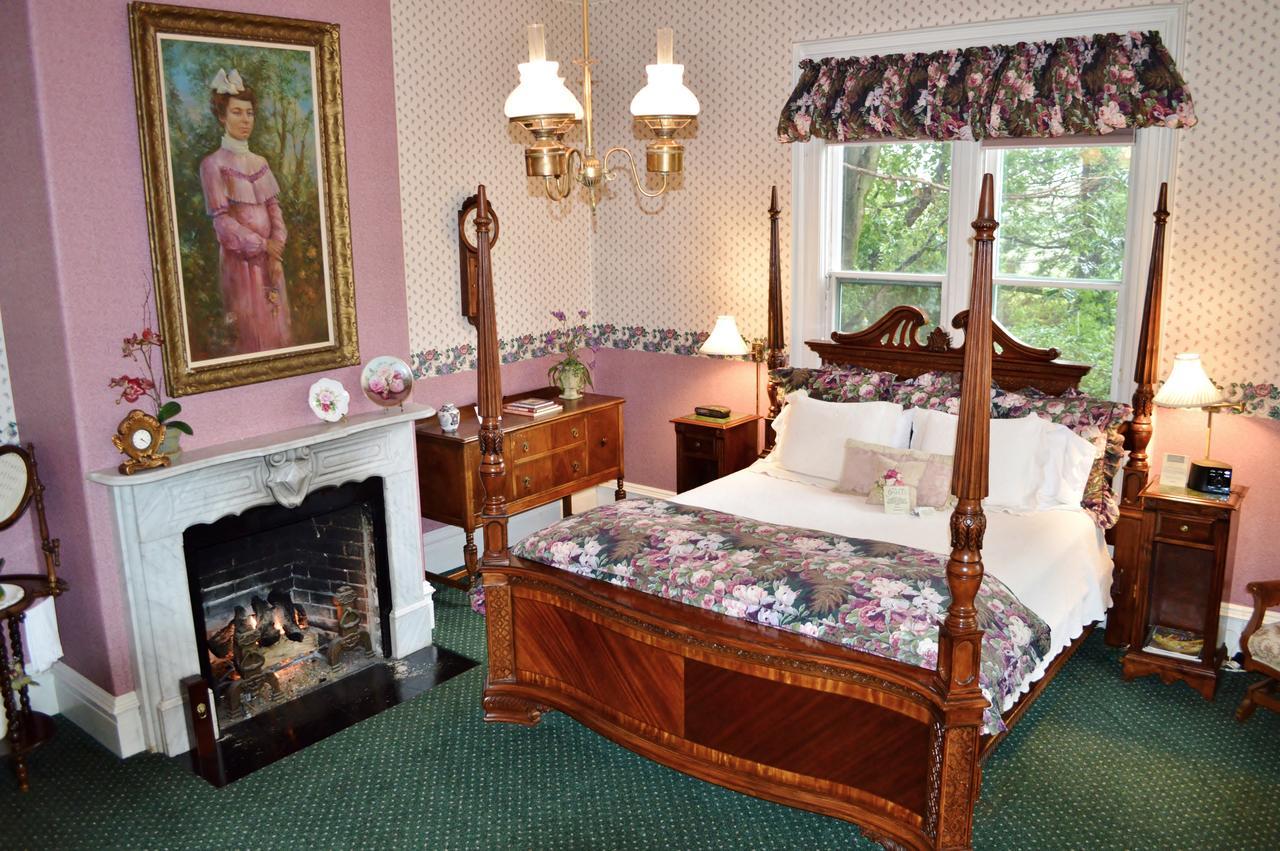 The Gables Wine Country Inn Санта-Роза Номер фото