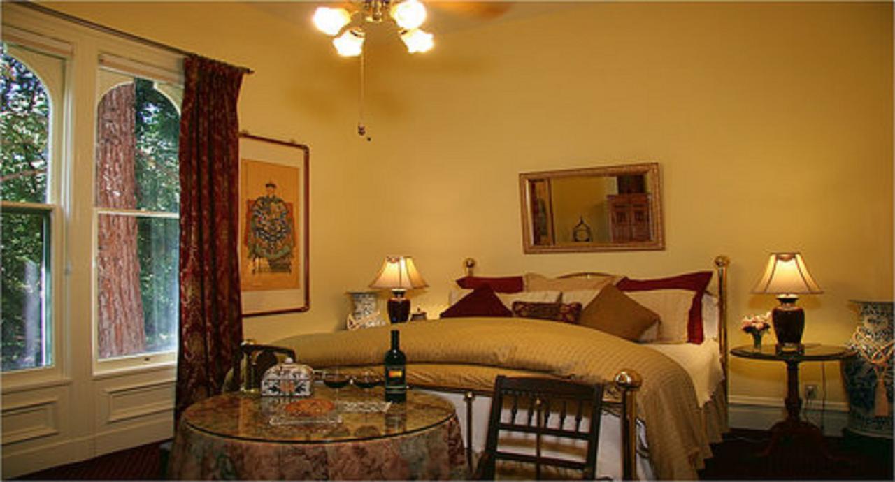 The Gables Wine Country Inn Санта-Роза Екстер'єр фото